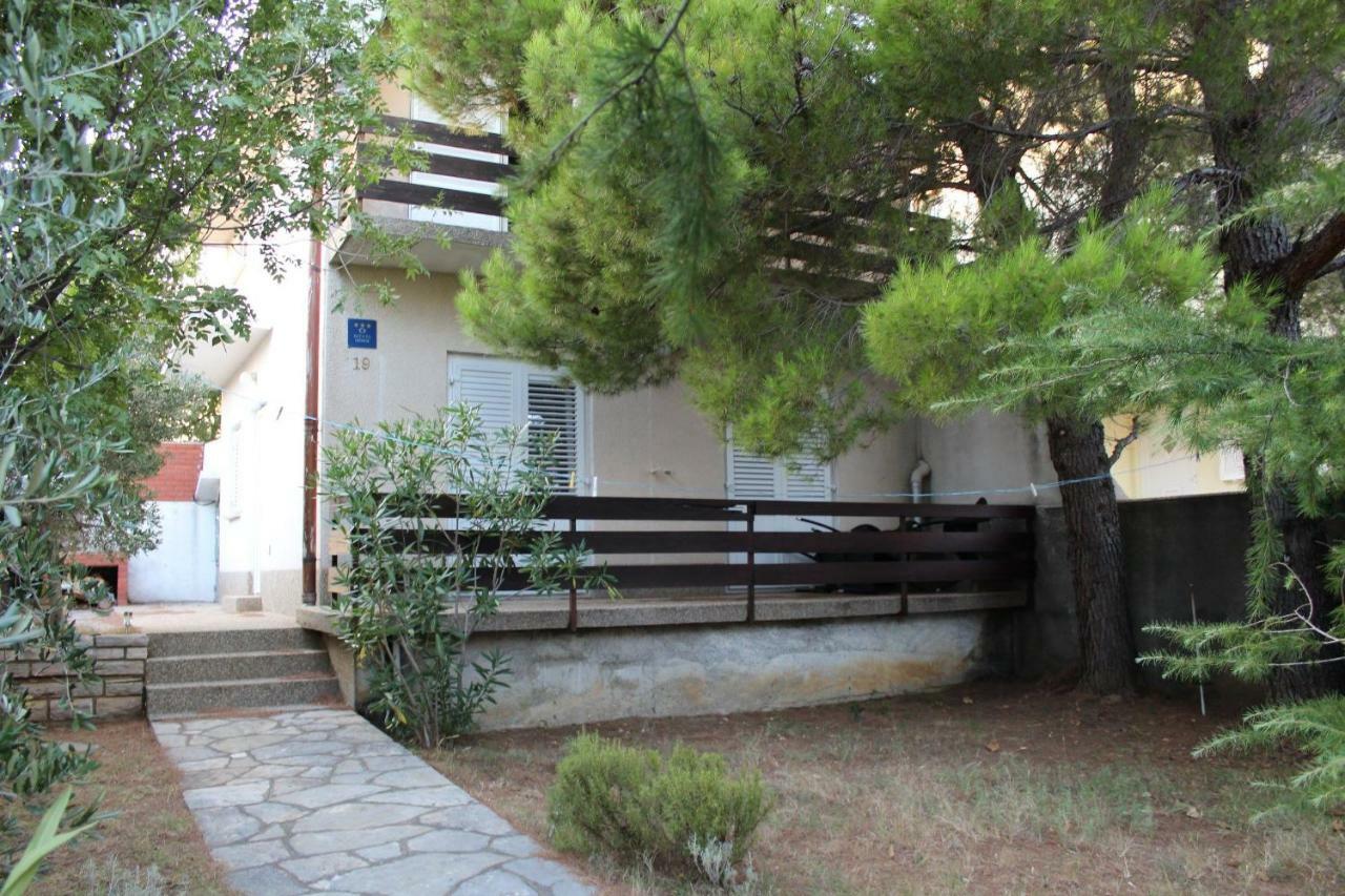 Danica Holiday House Чезарица Экстерьер фото